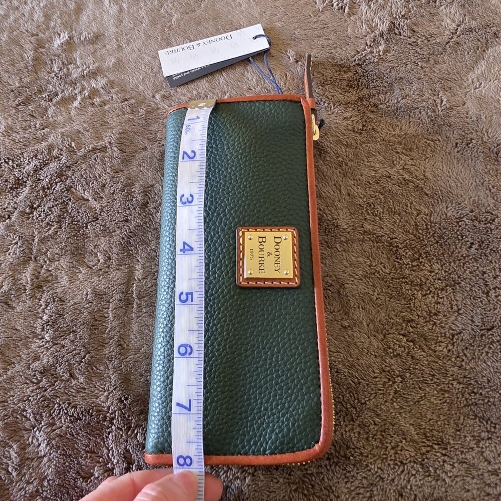 Dooney & Bourke Pebble Grain Zip Clutch Wristlet Wallet Forest Green NWT - Picture 14 of 14